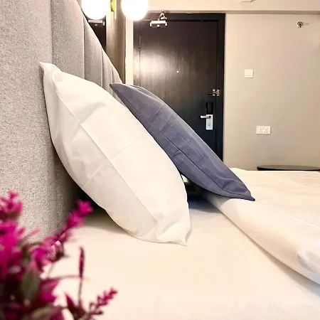 Hillmark Suites Ayer Keroh Exterior photo