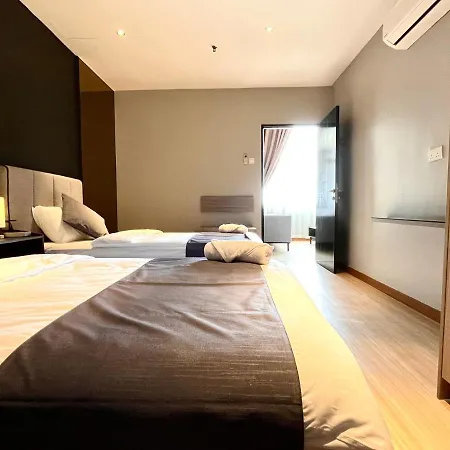 Hillmark Suites Ayer Keroh Exterior photo