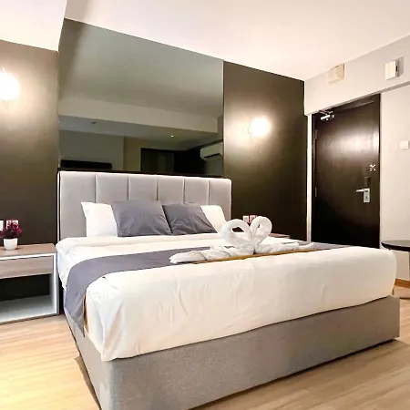 Hillmark Suites Ayer Keroh Exterior photo