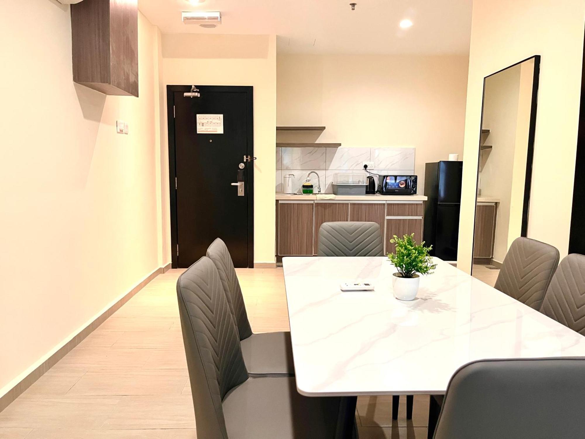 Hillmark Apartment