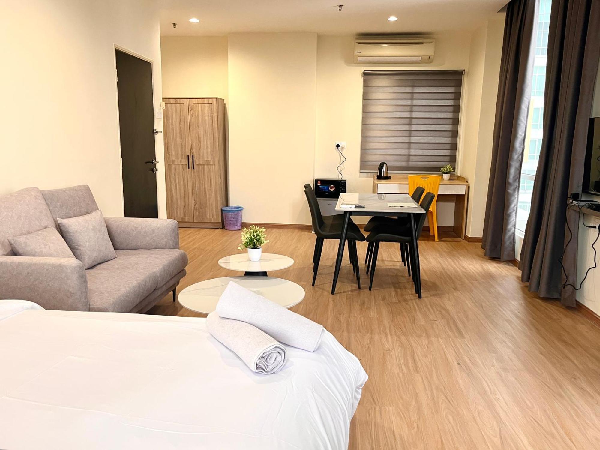 Hillmark Apartment Ayer Keroh
