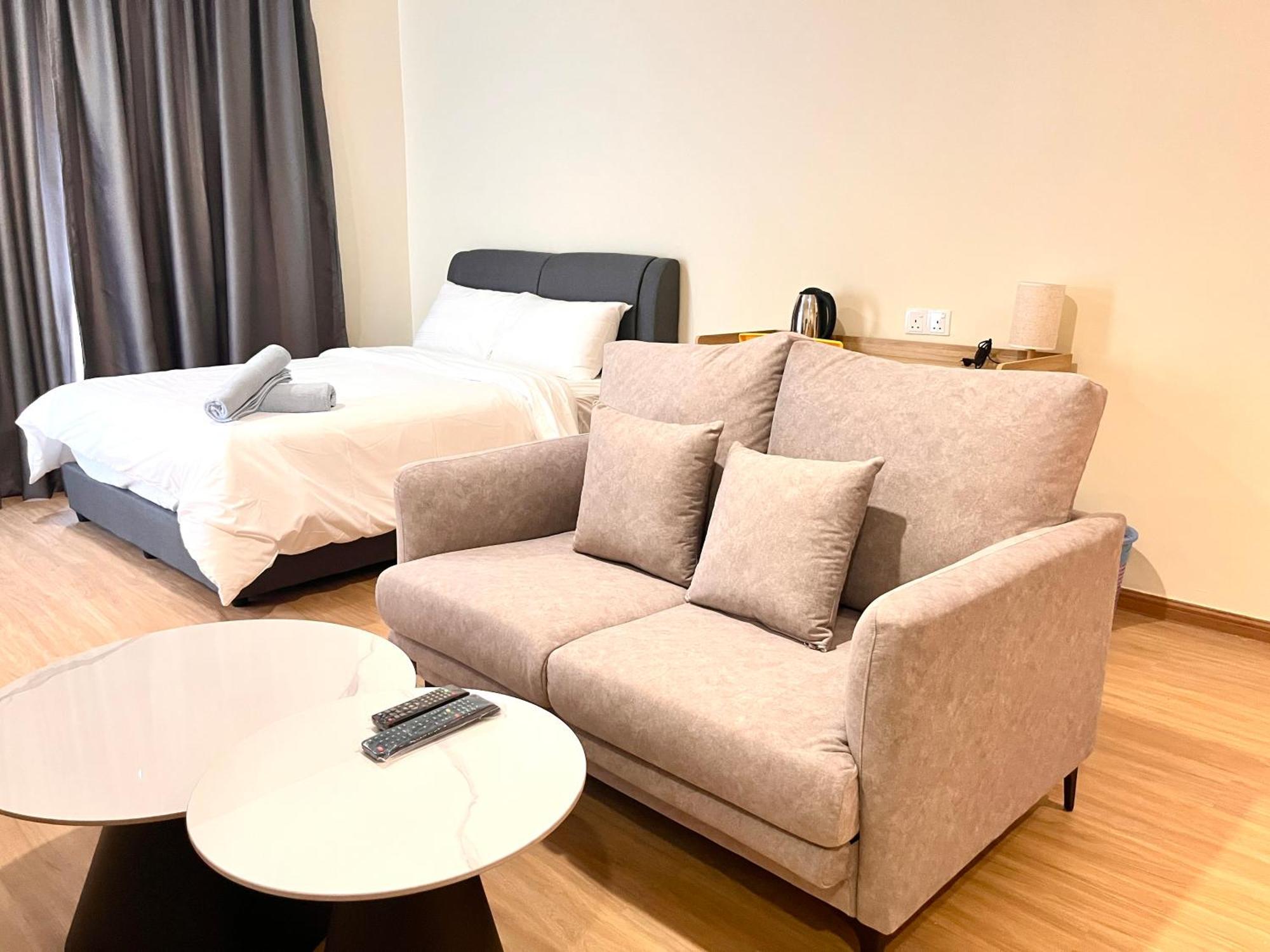 Hillmark Apartment